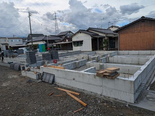 新郷本町 2288万円・2488万円
