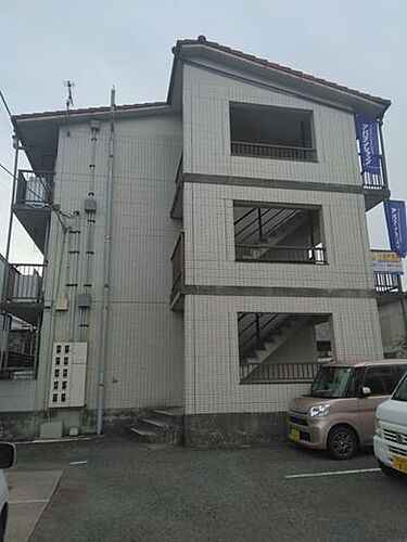 リバーサイドハウス