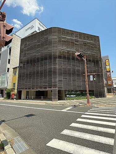 広島県東広島市西条本町 西条