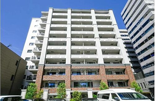 バースシティ横浜大通り公園