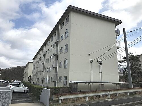 鈴蘭台ハウス１号棟