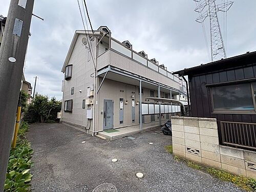 アデレードフラッツ