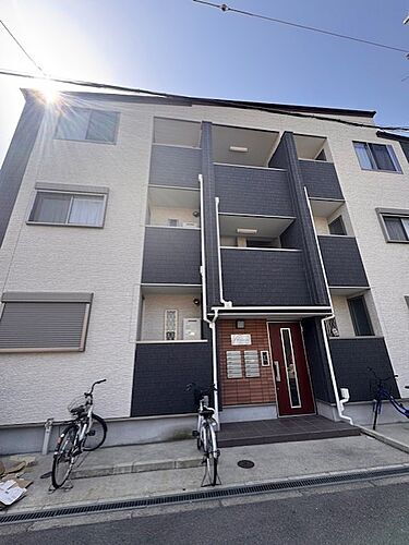 Ｆ１プラスＳｔｙｌｅ小路東