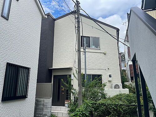 高田馬場駅徒歩１０分　２０２１年リフォーム済みの中古戸建です