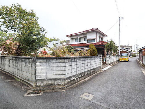 愛媛県松山市西垣生町 住宅