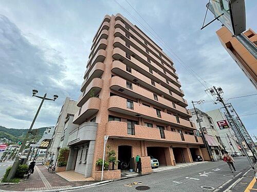 広島県呉市本通１丁目 呉