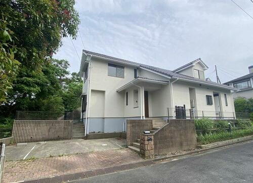 神奈川県三浦郡葉山町一色 6790万円