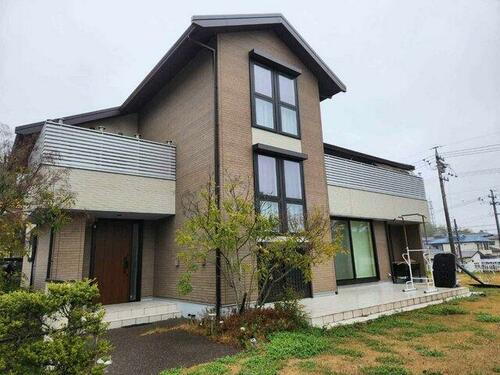 三重県亀山市みどり町 6180万円