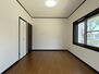 桑名市大山田３丁目　戸建て 【リフォーム中】1階東側6帖洋室です。南東角の明るいお部屋です。