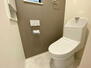 足立区中央本町　新築戸建 節水型トイレ♪ちょっとした埋込収納が便利です！