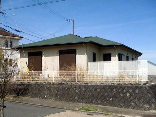 三重県名張市春日丘３番町 2490万円