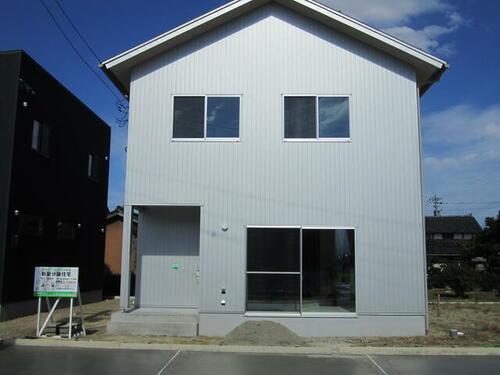 富山県高岡市下伏間江 2480万円 3LDK