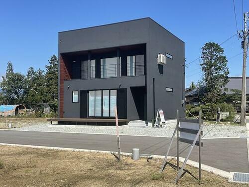 山形県東置賜郡川西町大字西大塚 2600万円