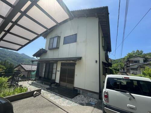 山梨県大月市梁川町綱の上 1200万円