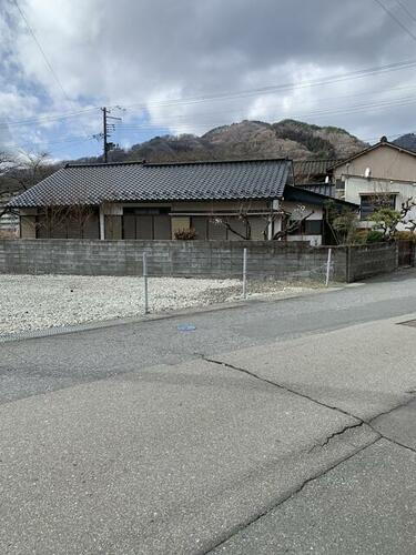 岩手県釜石市源太沢町２丁目 850万円