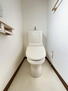星置二条１（星置駅）　１９５０万円 【トイレ】<BR>ホワイトを基調とした清潔感のある空間です。 <BR>シンプルな内装ですので、トイレマットや小物を用いてお好みの雰囲気にコーディネートができます。