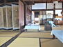 高畑熊沢（平賀駅）　８００万円 和室から玄関方向を見た様子です