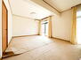 並木５（郡山富田駅）　３３００万円 二階のお部屋はすべて南向き。現在壁を作らず、2部屋分を一部屋として資料しておりますので広々とした空間となっております。もちろん壁を設置して二部屋に分けることも可能です。