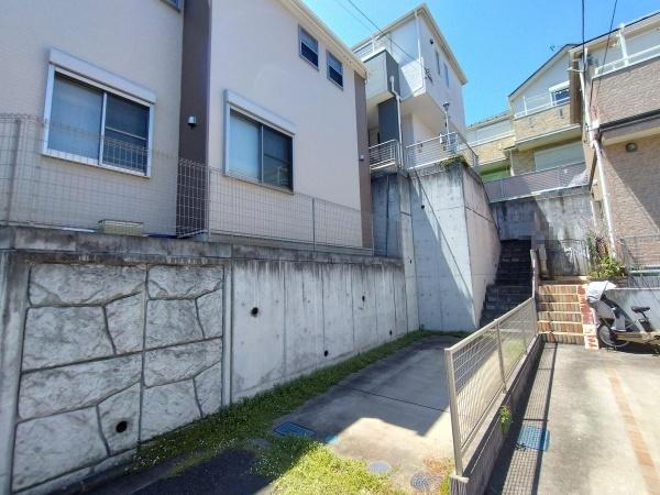 神奈川県横浜市神奈川区三枚町 羽沢横浜国大駅 中古一戸建て・中古住宅