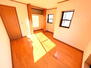 篠籠田（豊四季駅）　２４９８万円 ～自然な風合いの洋室～<BR>・ナチュラルな色彩で纏められた洋室は家具のコーディネートもしやすくなっております。<BR>・どんな家具にするか考えるだけでも楽しくなってきますね。