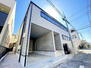 東が丘１（駒沢大学駅）　１億２１８０万円 外壁が周囲の街並みと青空に生えるお洒落な仕上がり！周囲には高い建物のないエリア。