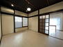 加曽利町　２２９０万円 洋室（約6畳）