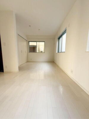 埼玉県草加市新里町 見沼代親水公園駅 中古一戸建て・中古住宅