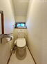 久米川町２（東村山駅）　３１３０万円 小窓のある2階の温水洗浄便座付トイレです