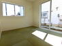 青木島１　２６８０万円 4.5帖の洋風和室です。正方形の畳がすっきりとして素敵です。