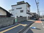 横田３（北松本駅）　２３９９万円 【周辺環境・バス停】北元町バス停まで750ｍ（徒歩10分）松本駅・信州大学医学部付属病院等市内を循環するバスが運行しています。平日も土日も1時間に2本以上の便があるため便利に利用できそうですね。