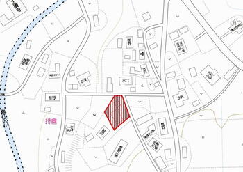 持倉（越後大島駅）　３５０万円 350万円、7DK、土地面積677.94m<sup>2</sup>、建物面積180.18m<sup>2</sup> 