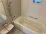 駒場町６（桜山駅）　３６９８万円 ゆったりサイズの浴室。乾燥暖房機付き