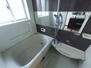 桜３（蟹江駅）　２７８０万円 平成22年に新品交換済の浴室。洗面台も交換済。室内（2023年09月）撮影
