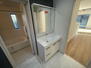 平松５（西ノ京駅）　３６９８万円 【洗面室】<BR>3面鏡＋シャワー水栓付きの洗面化粧台が設置されています。
