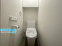 【ＲＯＳＥ　ＰＬＡＣＥ】浜寺石津町東３丁 【トイレ】<BR>◆白を基調とした空間ですので清潔感のあるトイレですね♪<BR>◆物件の詳細に関してはお気軽にお問合せ下さいませ♪