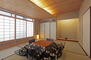 北野町２（新神戸駅）　１億５５００万円 1階和室11帖は畳の間で落ち着ける空間。