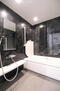 野村６（草津駅）　６４８０万円 1.25坪のゆったりした広さの浴室はシックな雰囲気で高級感があります。