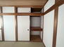 菱屋西４（河内小阪駅）　２３８０万円 和室にも収納があり座布団などもしまえますね♪