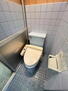 若江本町１（若江岩田駅）　１９８万円 落ち着いた色調のトイレです。温水洗浄便座付きトイレ