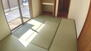 愛知川（愛知川駅）　２１９０万円 一室あると便利な和室は、ご来客時はもちろん、お子様のお昼寝や遊び場、寝室としてもご利用いただけます。