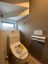 桜の町６（少路駅）　４９９０万円 1階と2階の計2か所にトイレがあるので、朝の忙しい時間帯に便利です。