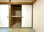 小阪本町１（河内小阪駅）　３１９８万円 【押入】<BR>和室に備えられた押入には、布団や寝具などをすっきり収められます。