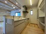 神足１（長岡京駅）　５５８０万円 食洗機付きで清潔感たっぷりなキッチンです!
