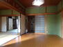 坂根　４８０万円 元々の和室を洋室風に改造しています