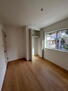焼山桜ヶ丘２　３１８０万円 明るい日の当たる洋室です。全居室収納付きです！