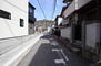 吉浦中町１（吉浦駅）　３３４８万円 綺麗に舗装された前面道路です。お出かけしやすい平坦地なので、徒歩や自転車でも移動しやすい立地です！