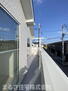 大塚町窪田（南宮崎駅）　３１９０万円 広めのバルコニーで日当たり・風通し良好です。