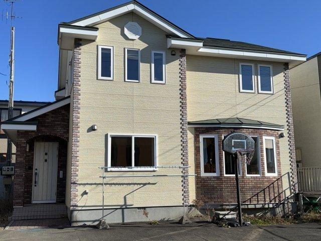北海道釧路市鶴野東４ 1800万円
