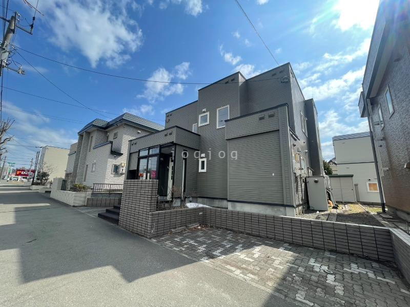 北海道札幌市清田区平岡公園東２ 中古住宅
