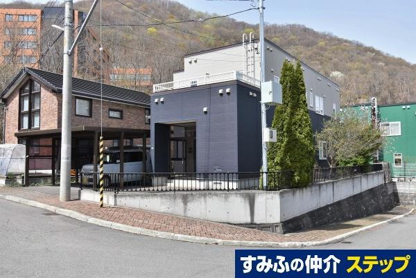 北海道札幌市中央区宮の森四条１１ 4280万円